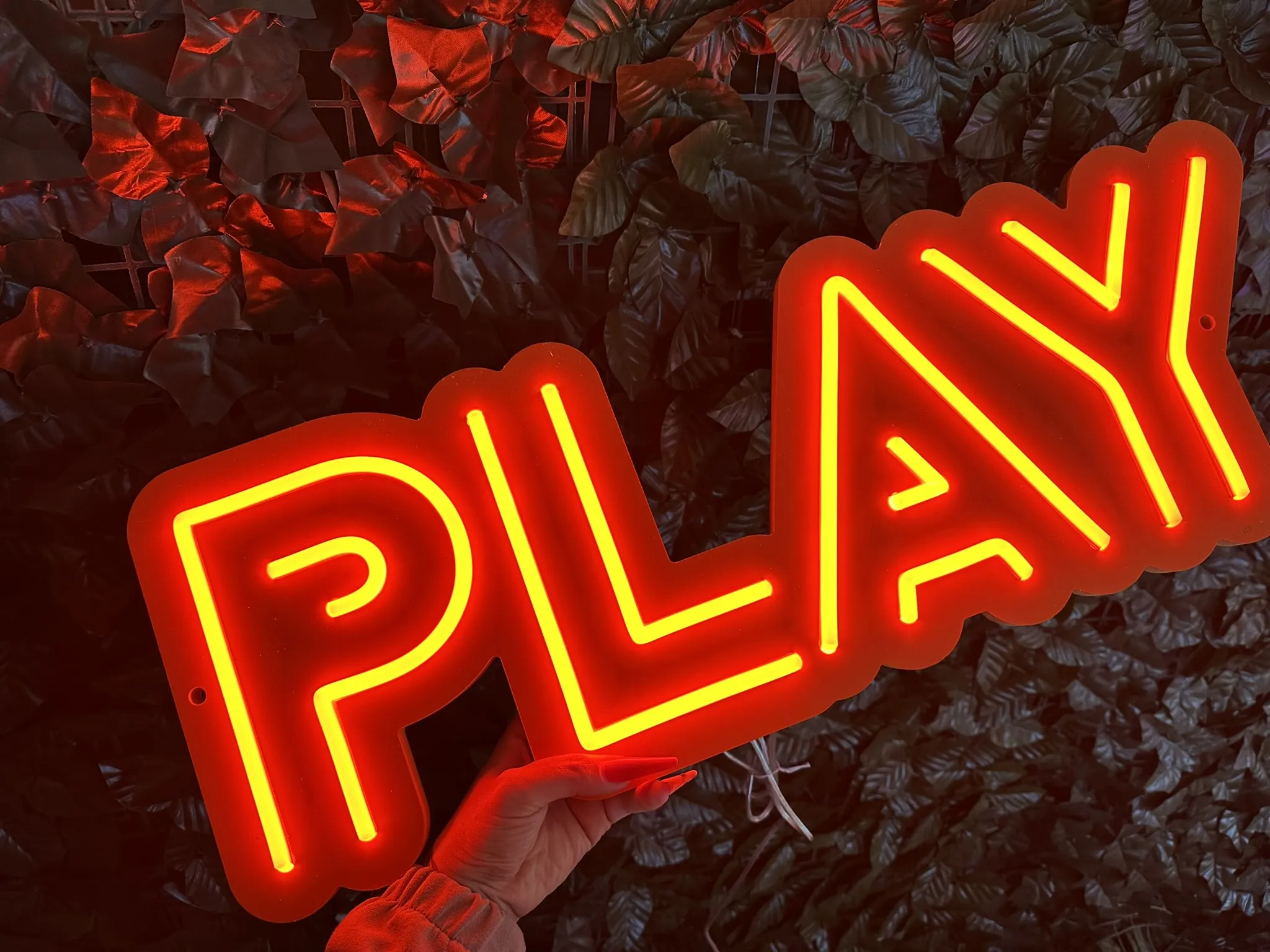 PLAY