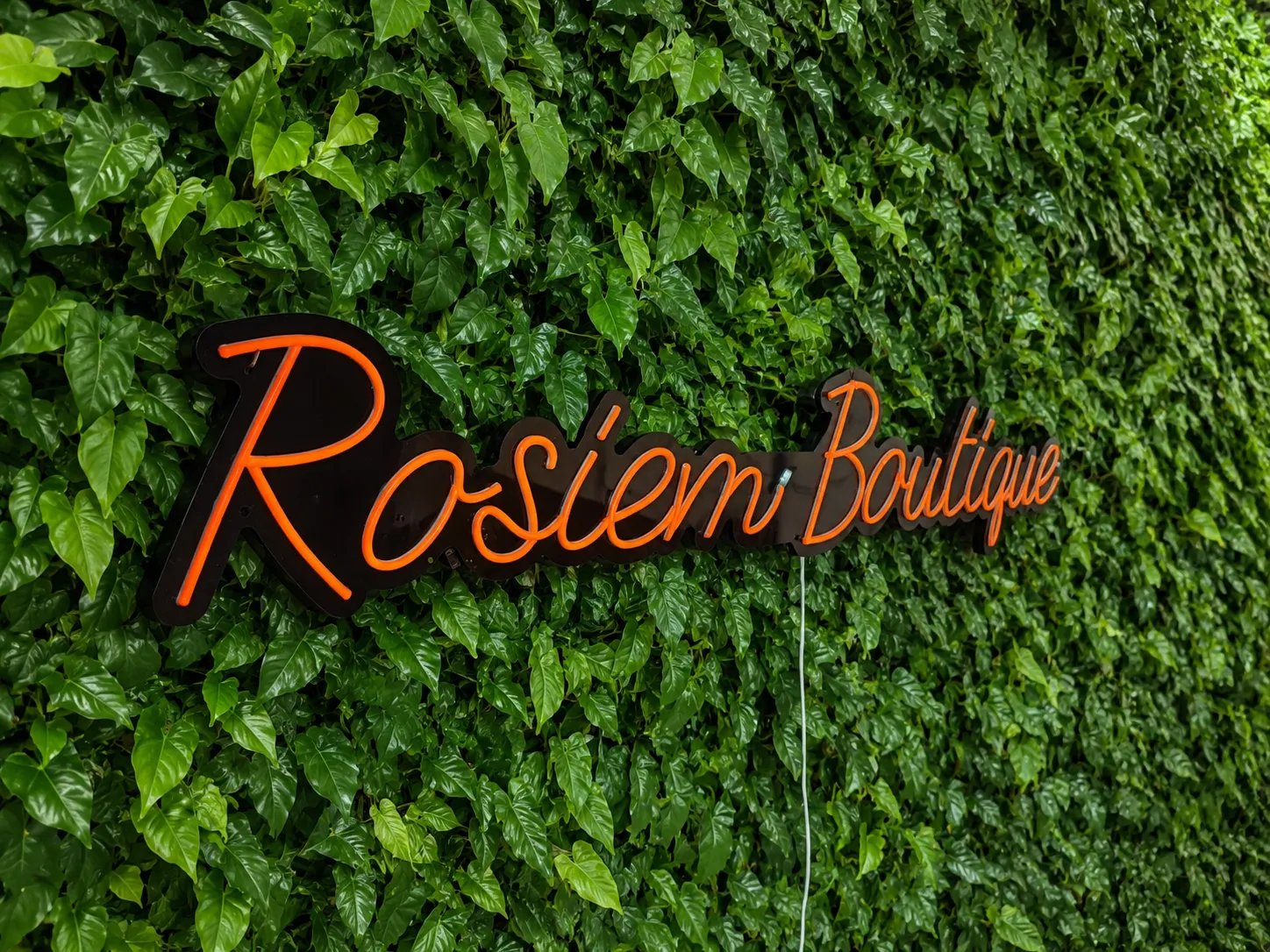 Rosiem Boutique • AVERA braserie