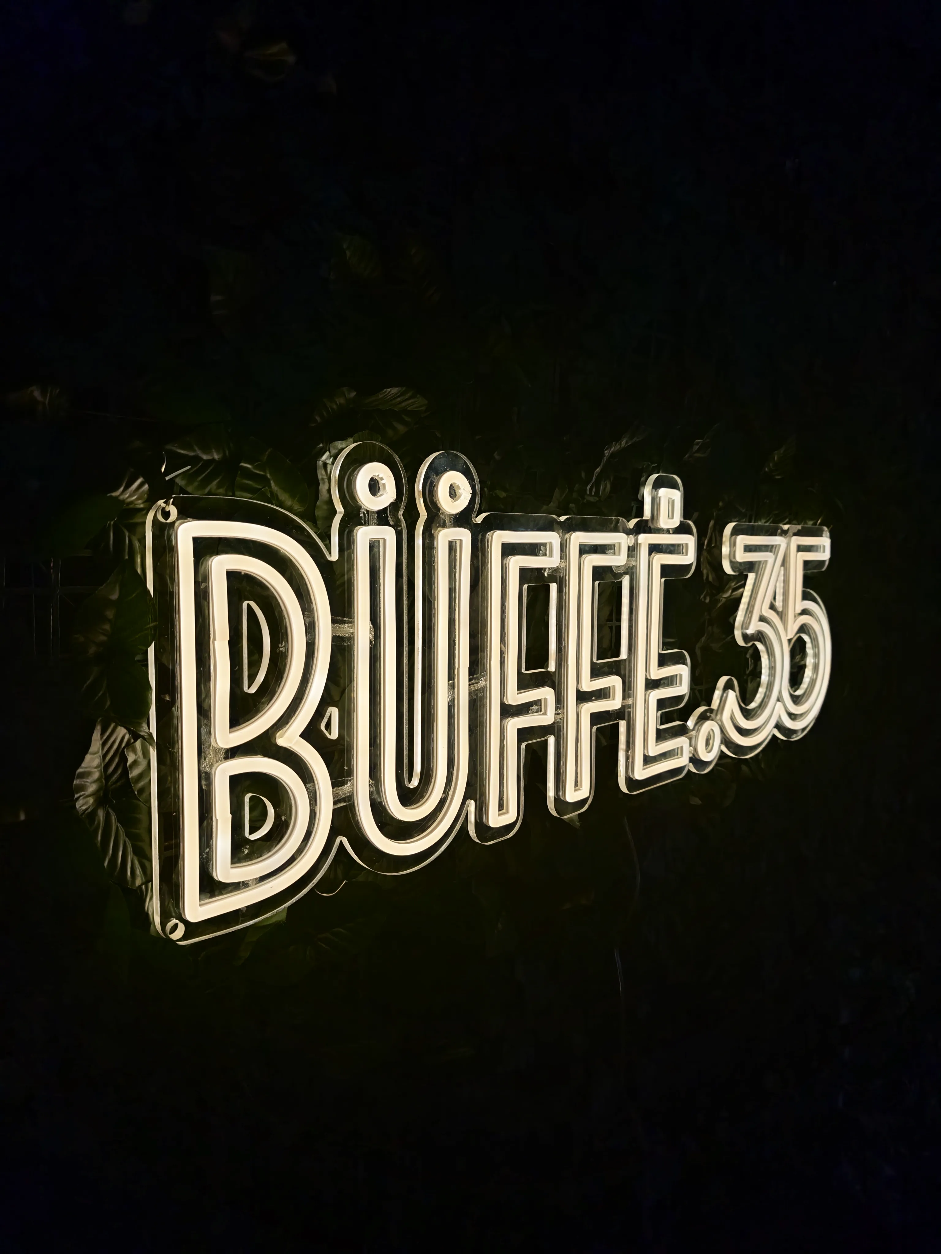 BUFFE 35