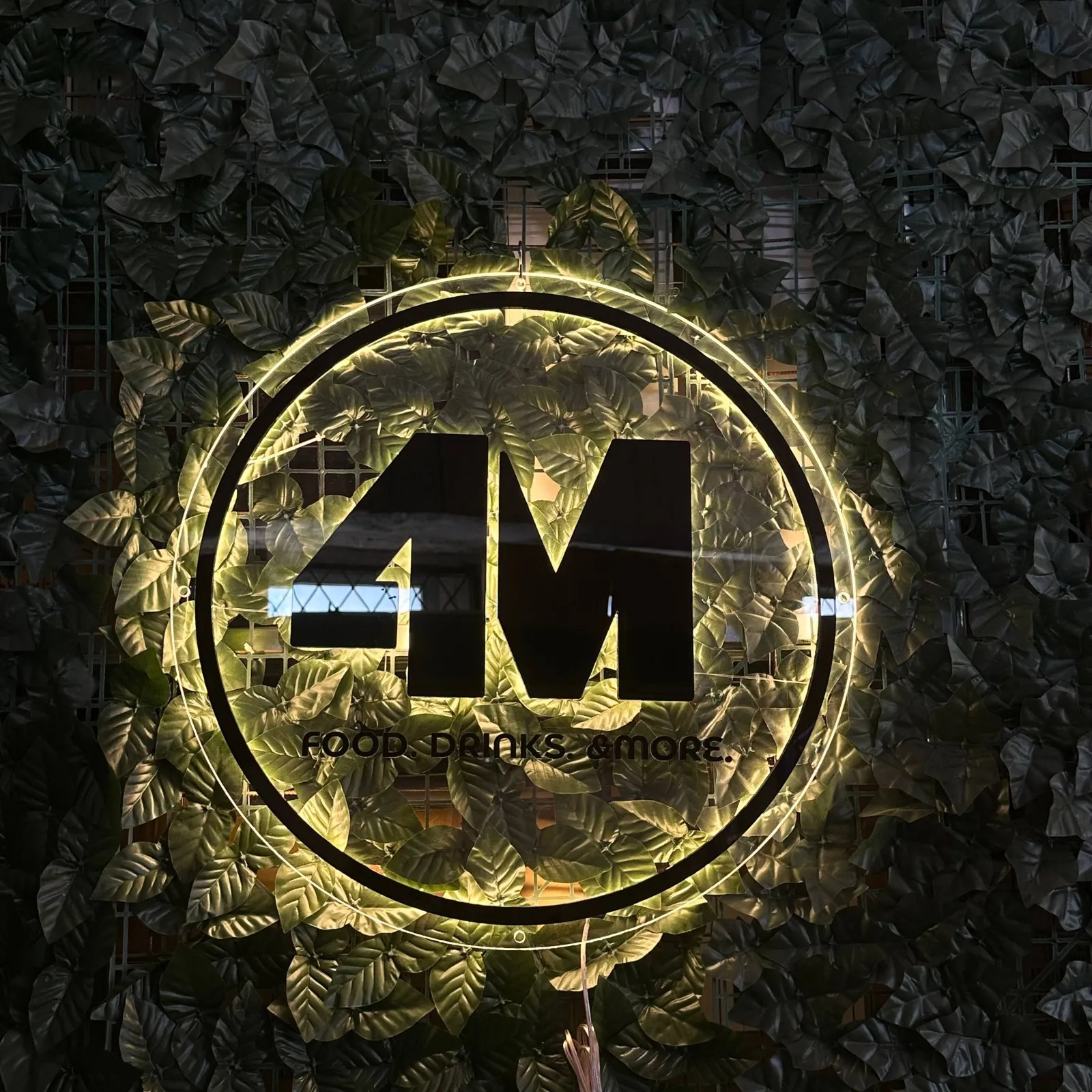 4M FOOD DRINK & MORE