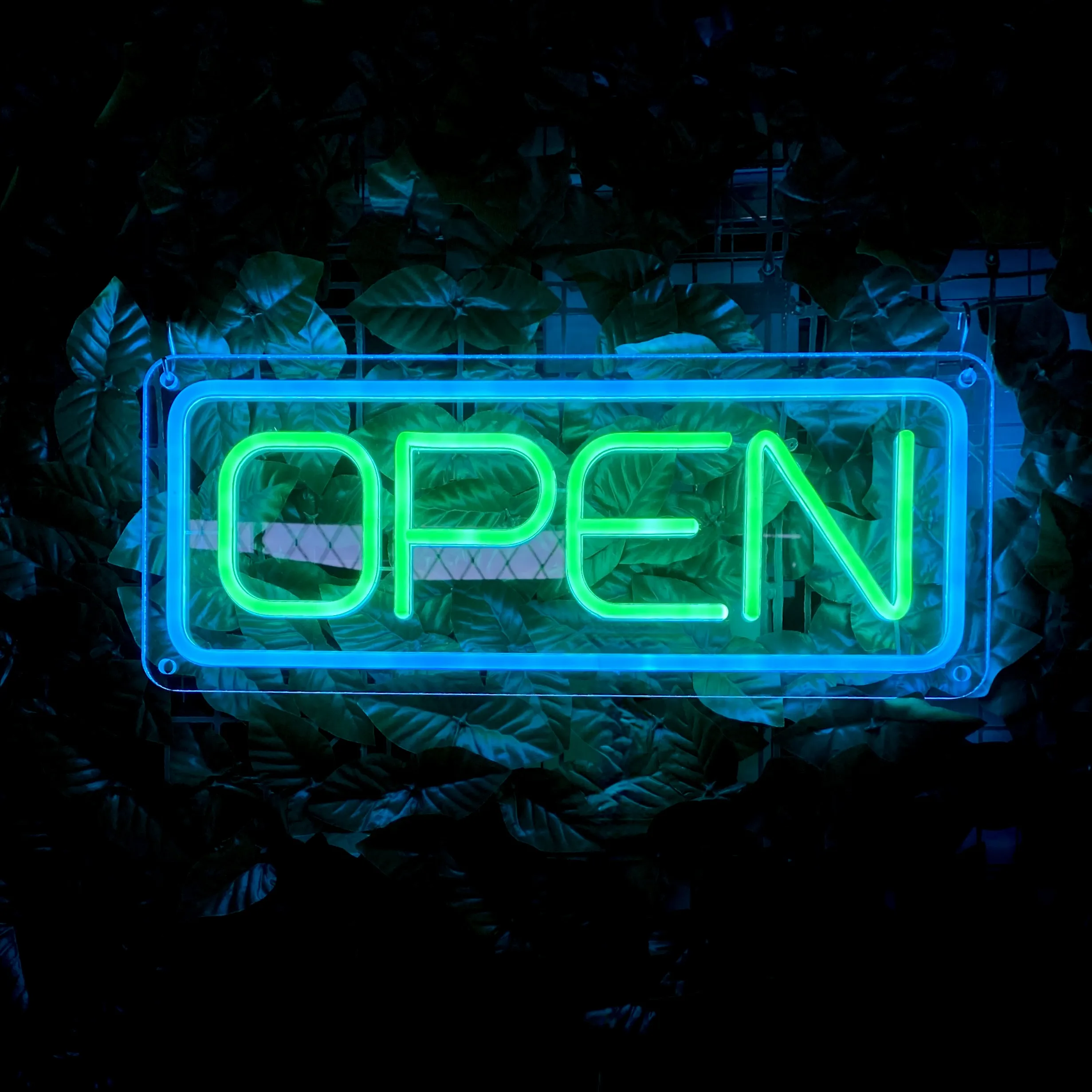 Semn luminos OPEN