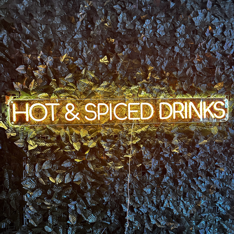 HOT & SPICED DRINKS — enseigne lumineuse personnalisée (coffee point / lounge)