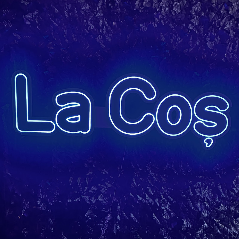 La Coș — semn LED personalizat