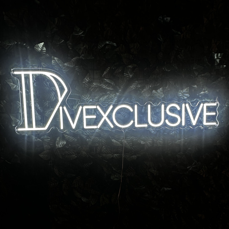 DIVEXCLUSIVE — semn LED personalizat