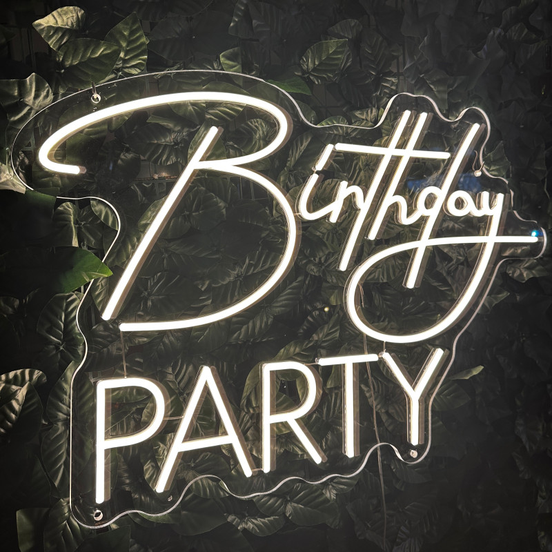 Birthday Party — semn LED personalizat