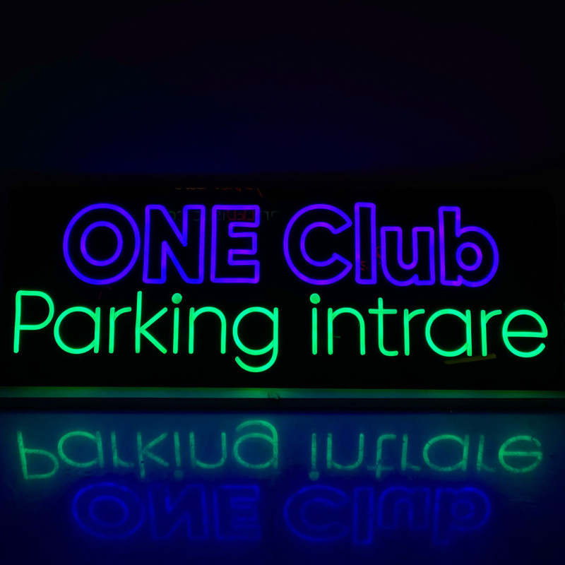 ONE CLUB Parking Intrare