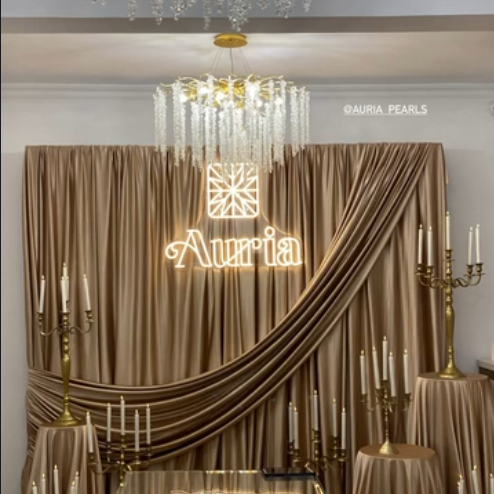 AURIA