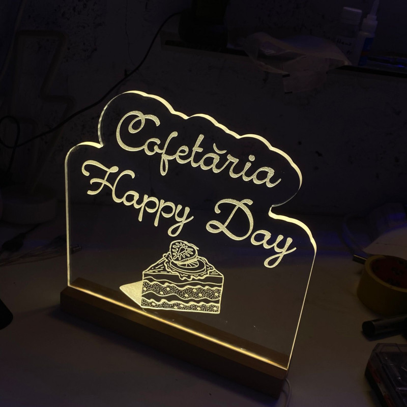 Cofetăria Happy Day - Semn Luminos Gravat Pe Bază De Lemn