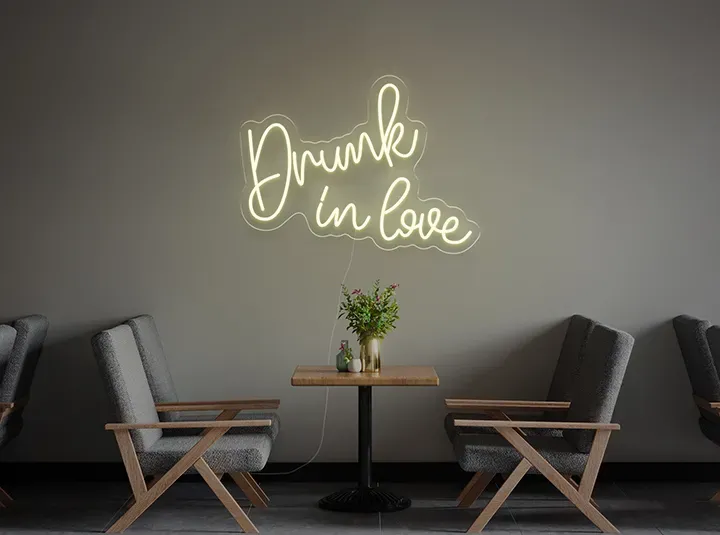 Drunk in Love - Semn Luminos LED Neon