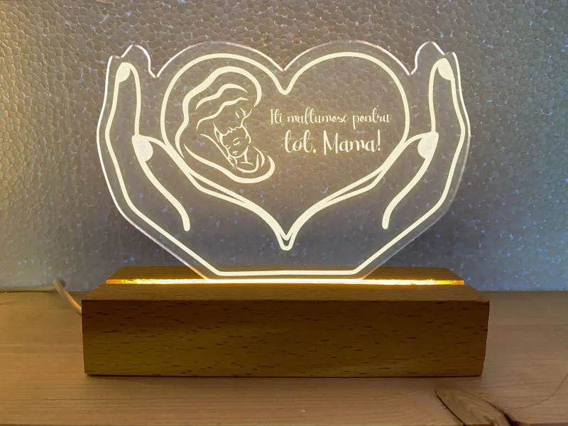 Iti Multumesc Mama - Semn Luminos Gravat in Plexiglas pe Baza Lemn