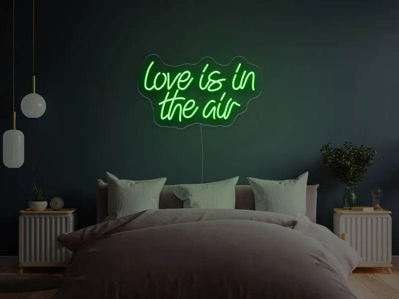 Love is in the air - Semn Luminos LED Neon