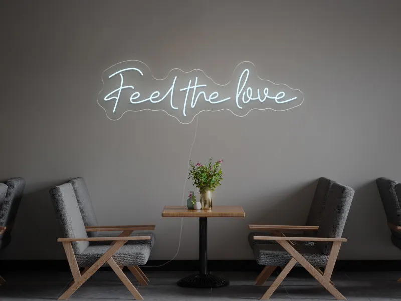Feel The Love - Semn Luminos LED Neon