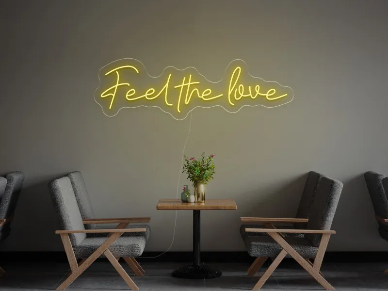 Feel The Love - Semn Luminos LED Neon