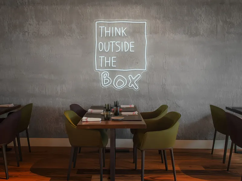 Think Outside The Box - Semn Luminos LED Neon