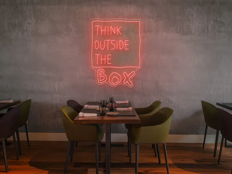 Think Outside The Box - Semn Luminos LED Neon