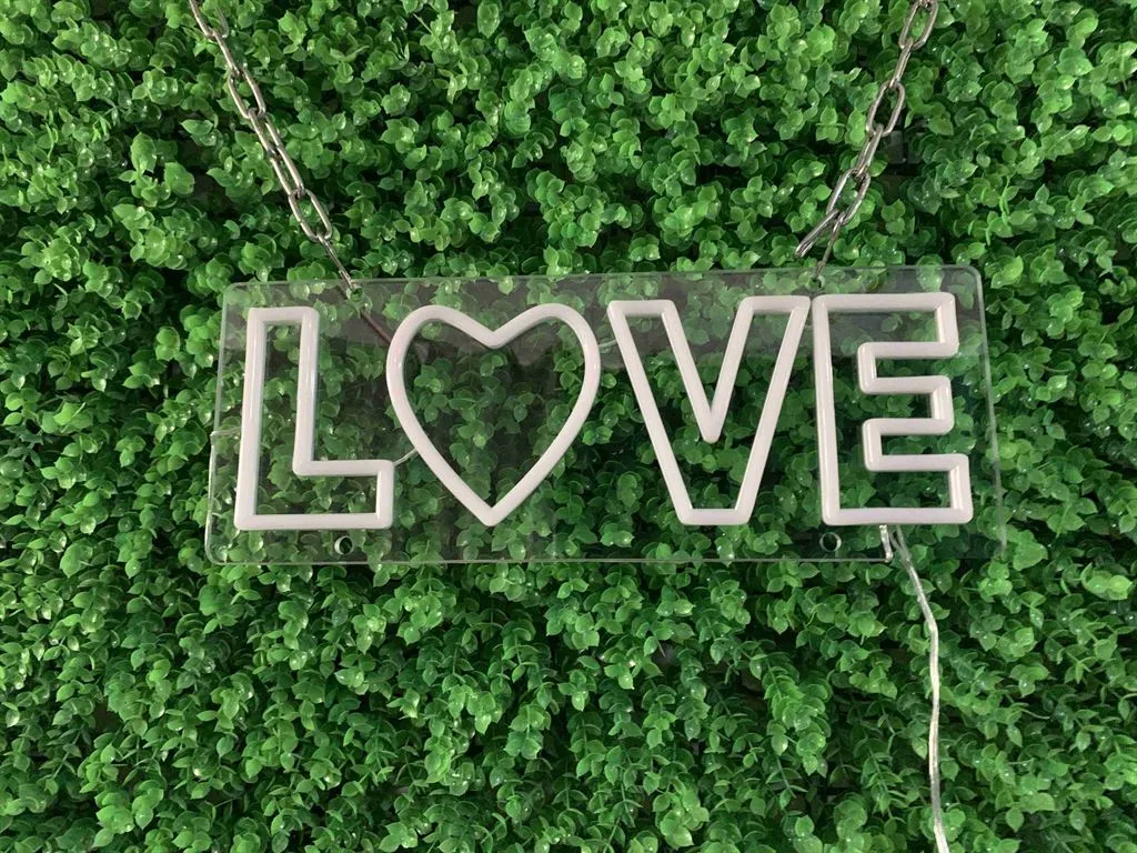 Love - Semn Luminos LED Neon de Inchiriat