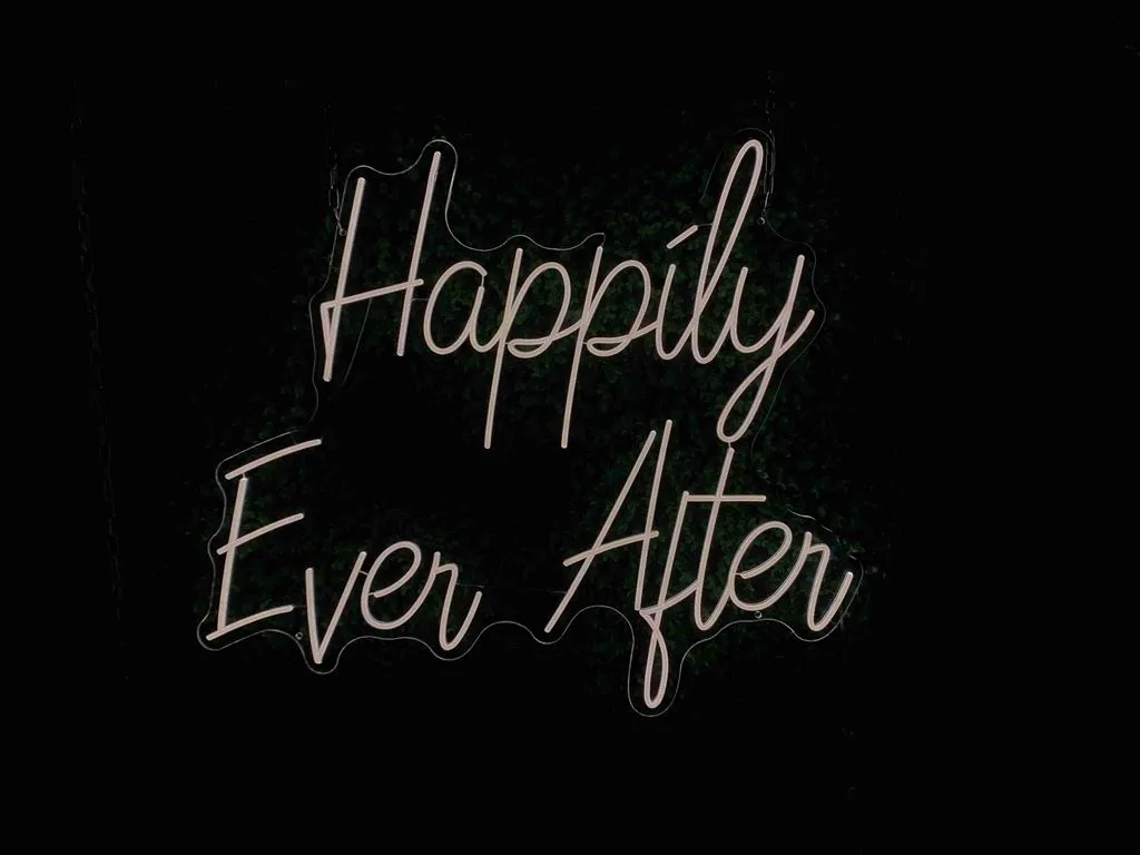 Happily Ever After - Semn Luminos LED Neon de Inchiriat
