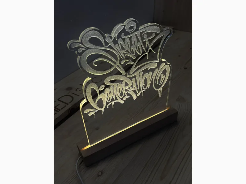 Street Generation - Semn Luminos Gravat in Plexiglas pe Baza Lemn