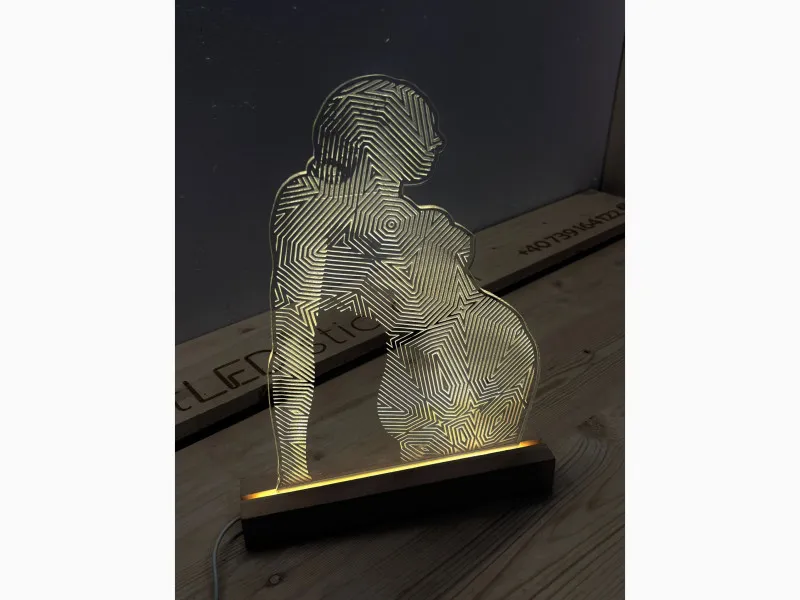 Shilouette by Constantin - Semn Luminos Gravat in Plexiglas pe Baza Lemn