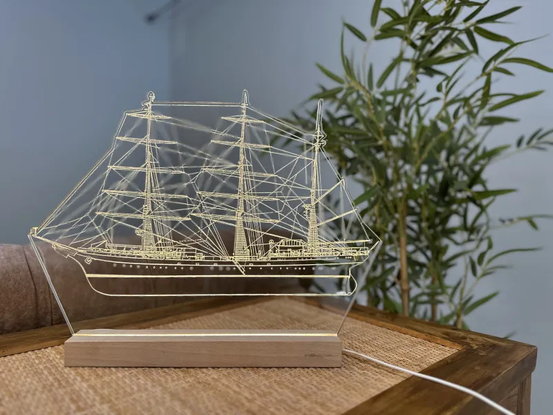 Bricul Mircea - Semn Luminos Gravat in Plexiglas pe Baza Lemn