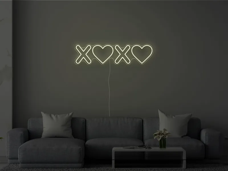 XOXO - Semn Luminos LED Neon