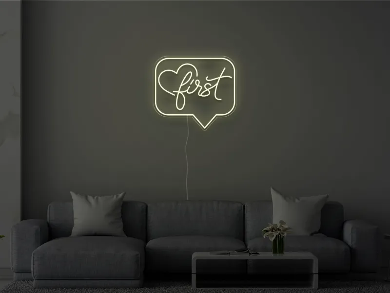 Love First - Semn Luminos LED Neon
