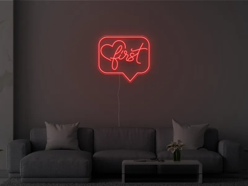 Love First - Semn Luminos LED Neon
