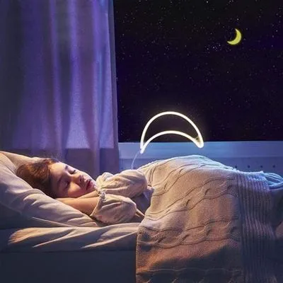 Lampa LED Neon SemiLuna, Lumina Calda, cu Baterii si cablu USB