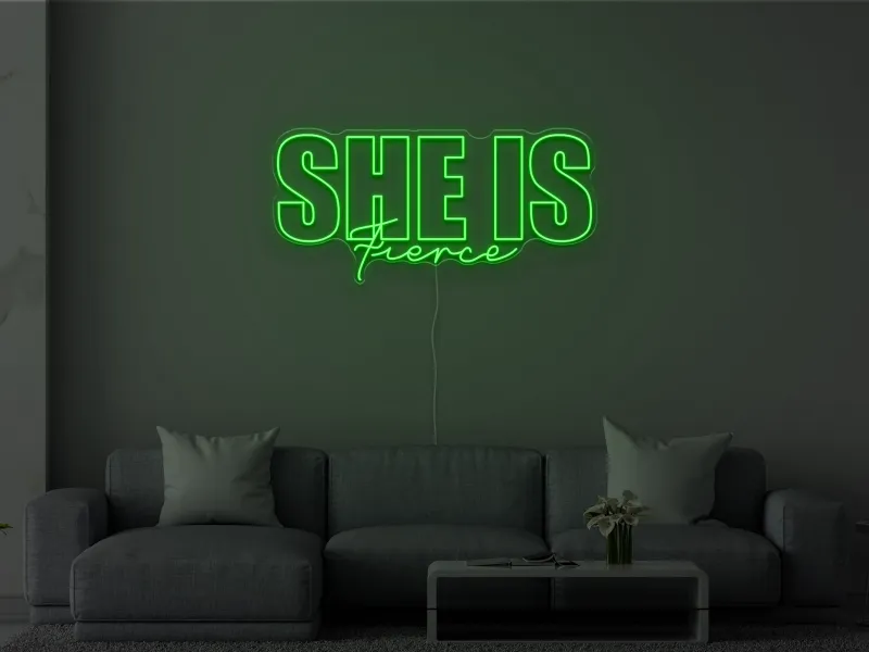 She is Fierce - Semn Luminos LED Neon