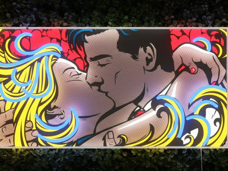 Kiss - Semn Luminos LED Neon