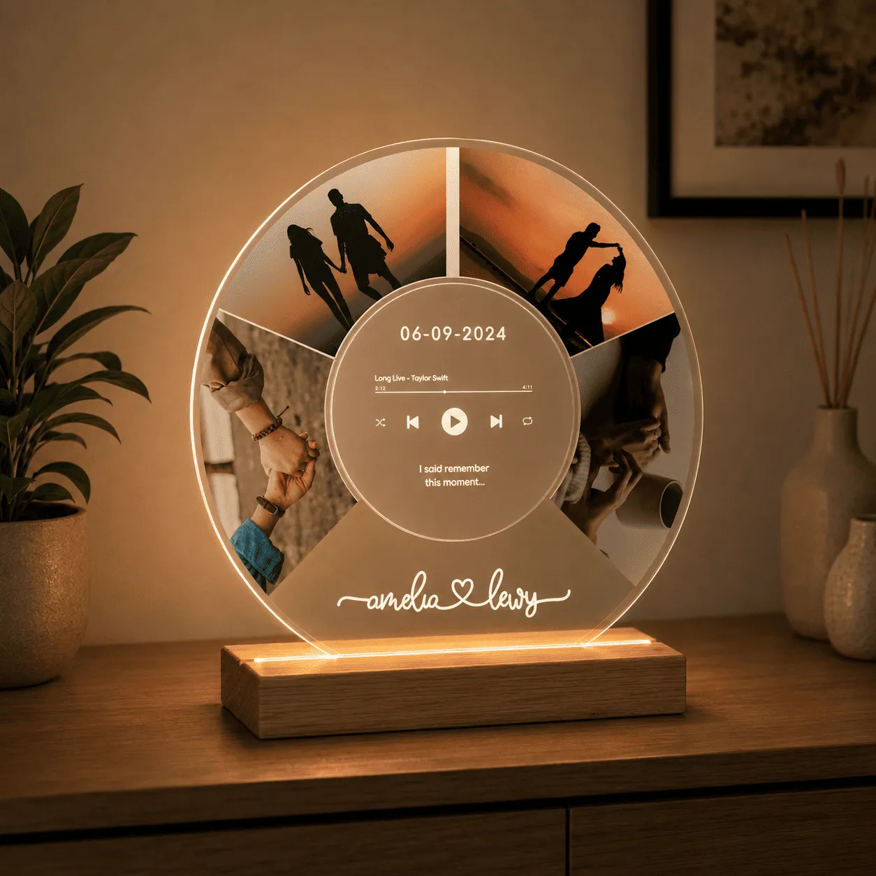 Tablou luminos personalizat cu fotografii, melodie și bază din lemn natur – 40 cm