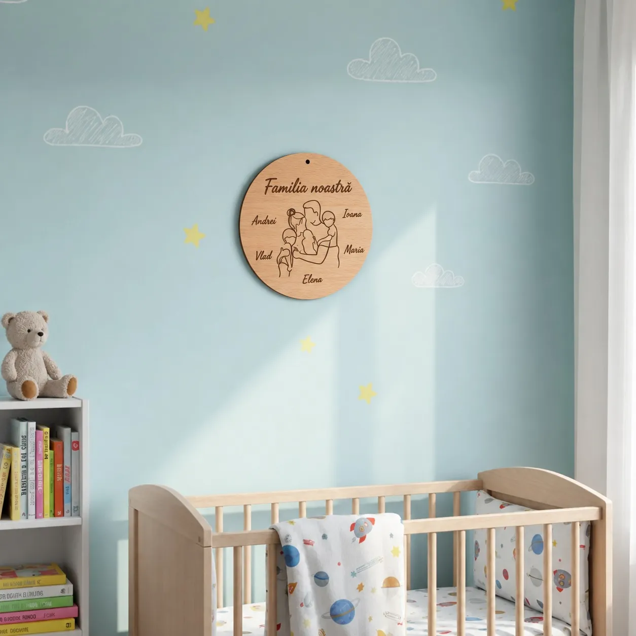 Tablou personalizat din lemn pentru familie, cu numele membrilor și ilustrație line art