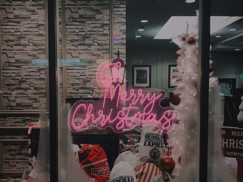 Merry Christmas With Santa Hat - Semn Luminos LED Neon
