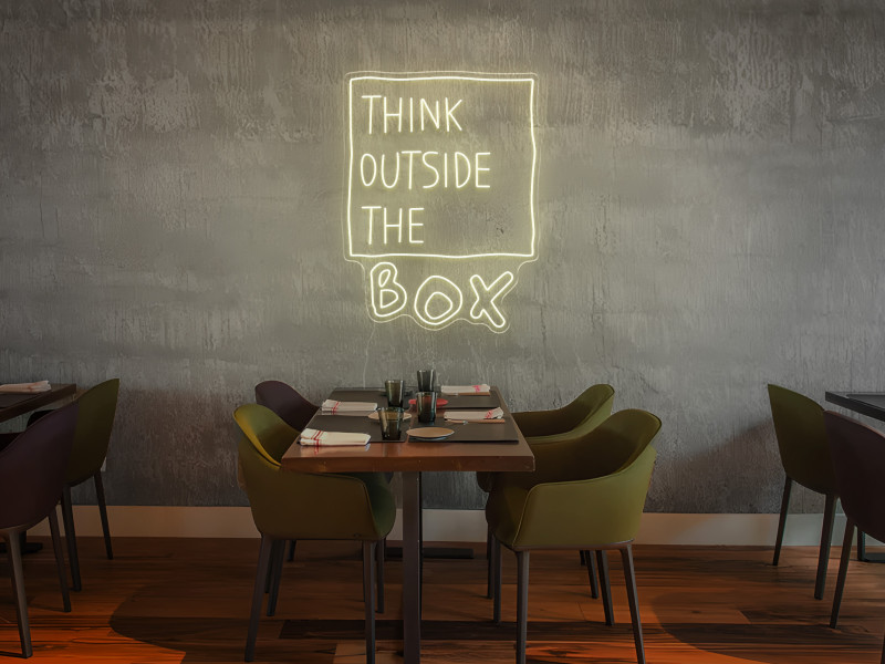 Think Outside The Box - Semn Luminos LED Neon