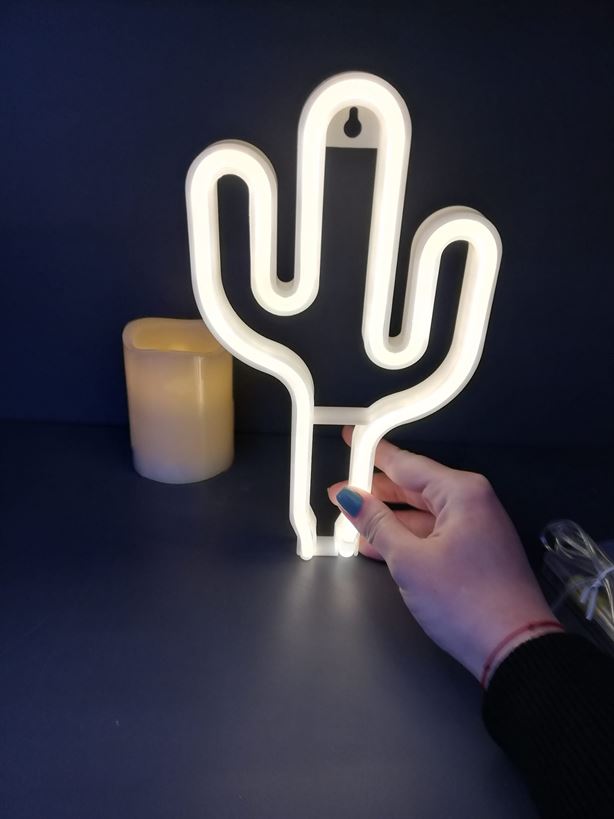 Lampa LED Neon Cactus, Lumina Calda, cu Baterii si USB