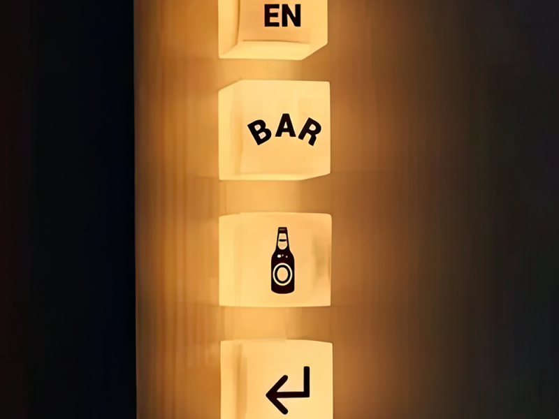 Cutie luminoasă personalizată